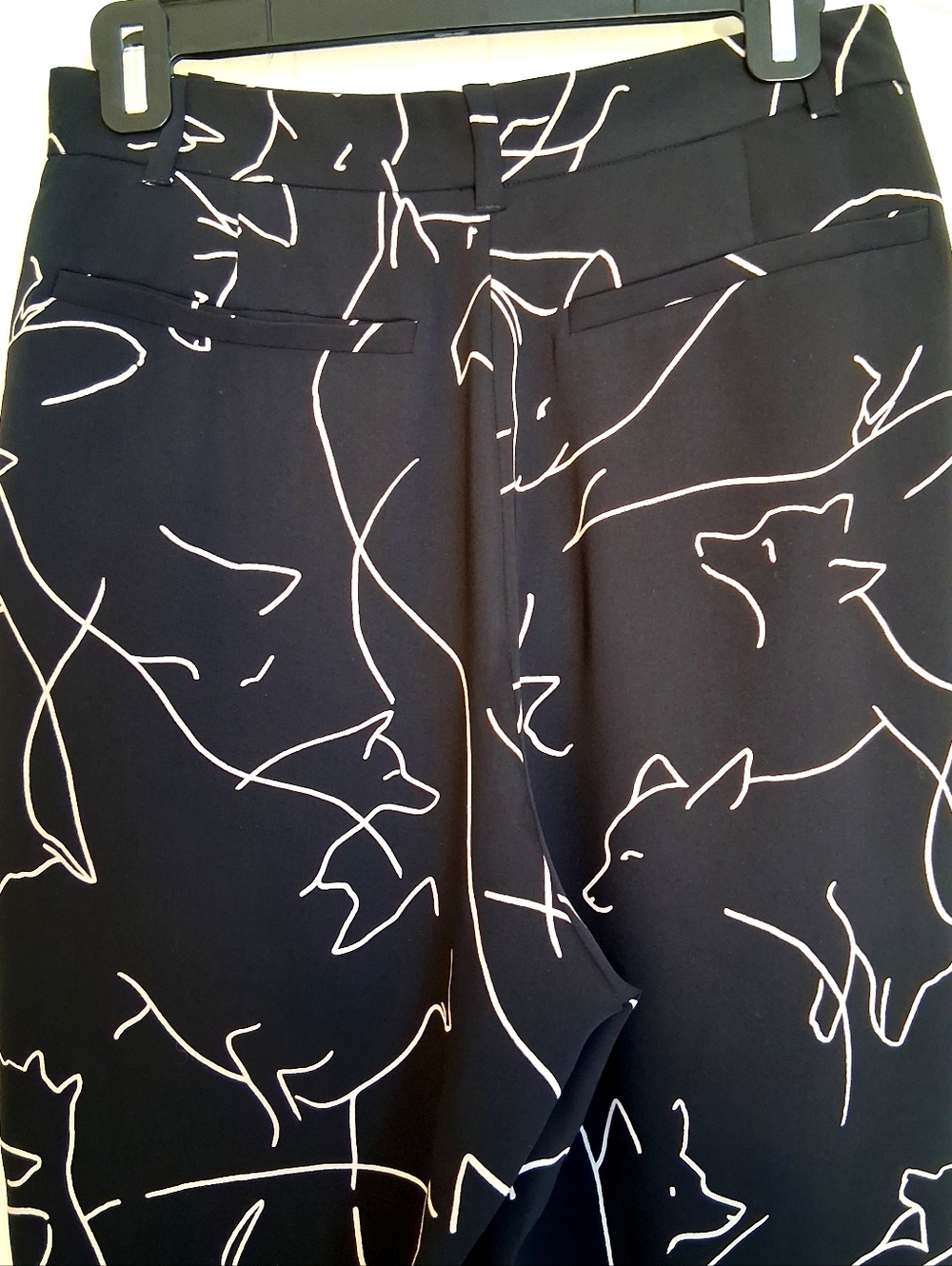 Babaton Black Abstract Line Print Trousers - Picture 4 of 11